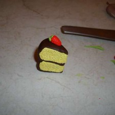 Подвеска - полимерный тортик своими руками